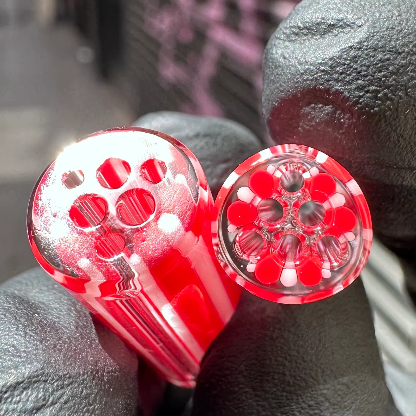 Close-up of TriCore glass tips with triangular internal borosilicate structure